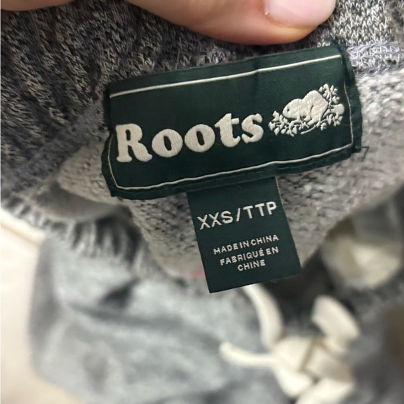 Roots Gray Sweatpants XXS  salt and pepper collection  so comfy for all seasons - Picture 3 of 3